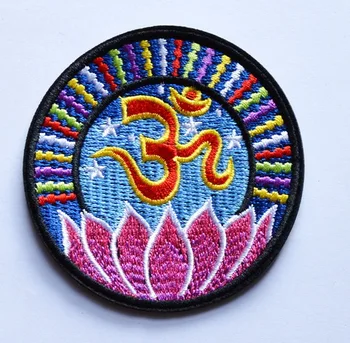 Vroče! JOGA Aum om infinity hindujski indijski LOTUS retro hipi Železa Na obliž (Velikost je približno 7,7 cm)